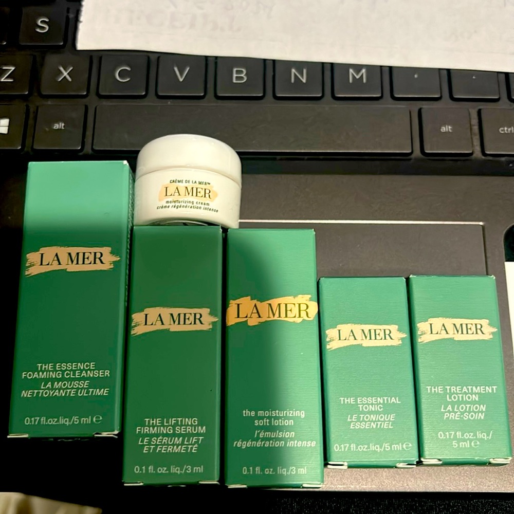 La Mer samples set of 6 samples new in box